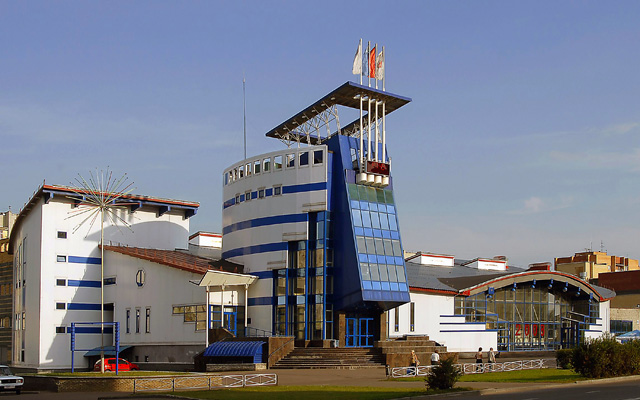 ХК Саров