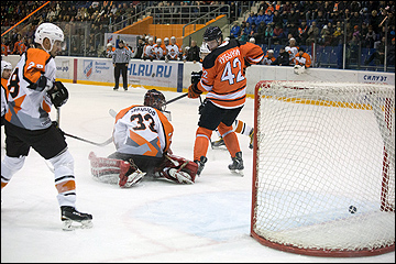 30 сентября 2015. "Ермак" - "Спутник"