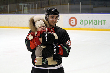 Егор Рожков с дочкой