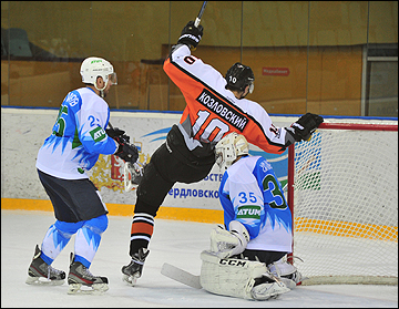 29 октября 2015. "Спутник" - "Торос"