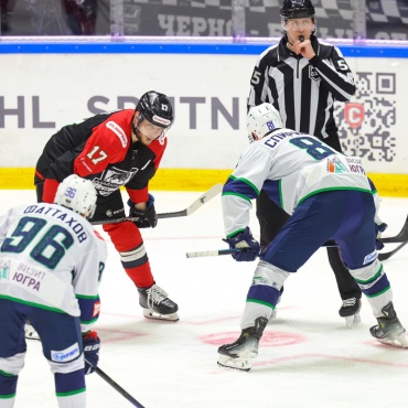 Нефтяник - Югра