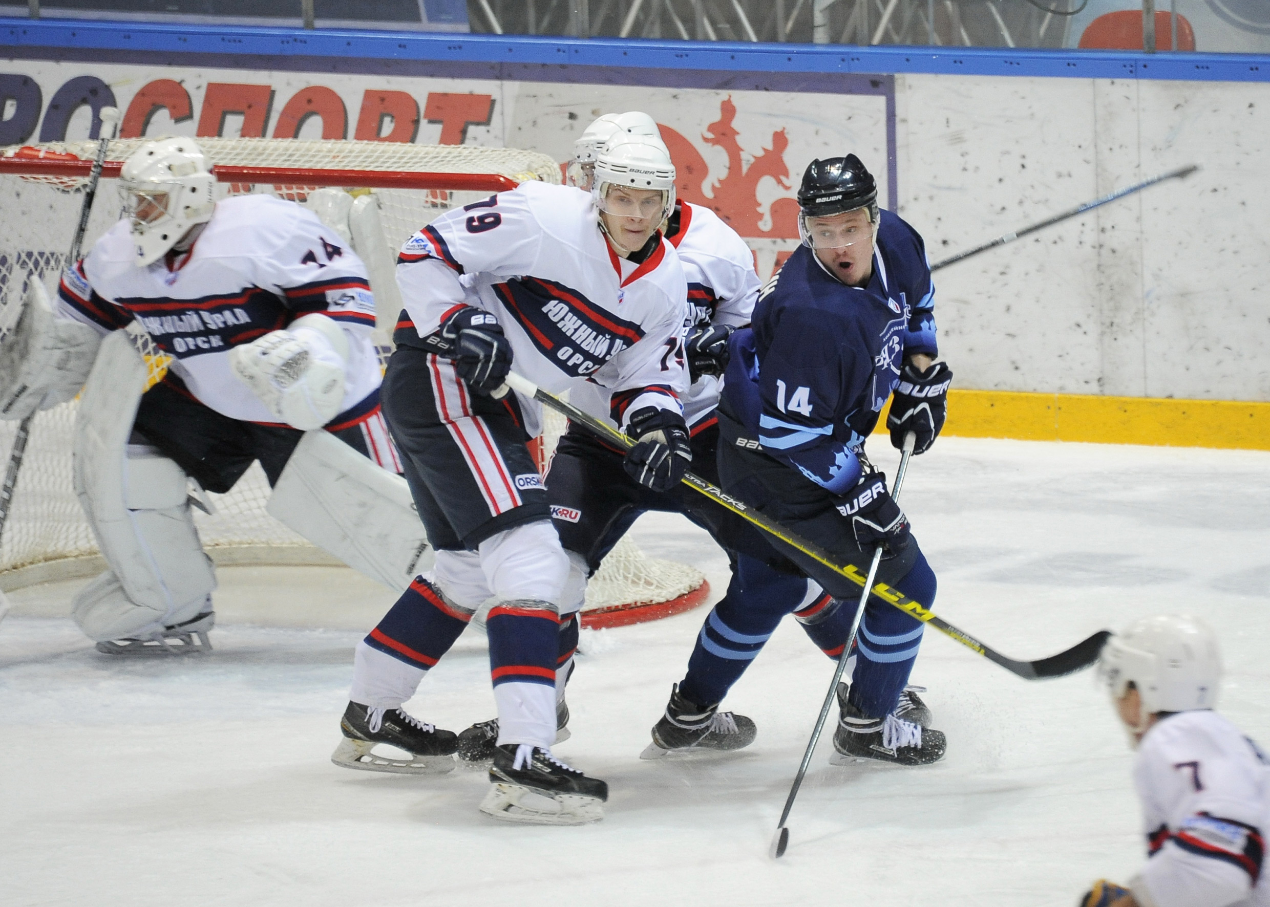 Витязь кхл. Ска нева арена. Тхк хк68. Вратари вхл. Взрослая хоккейная лига.