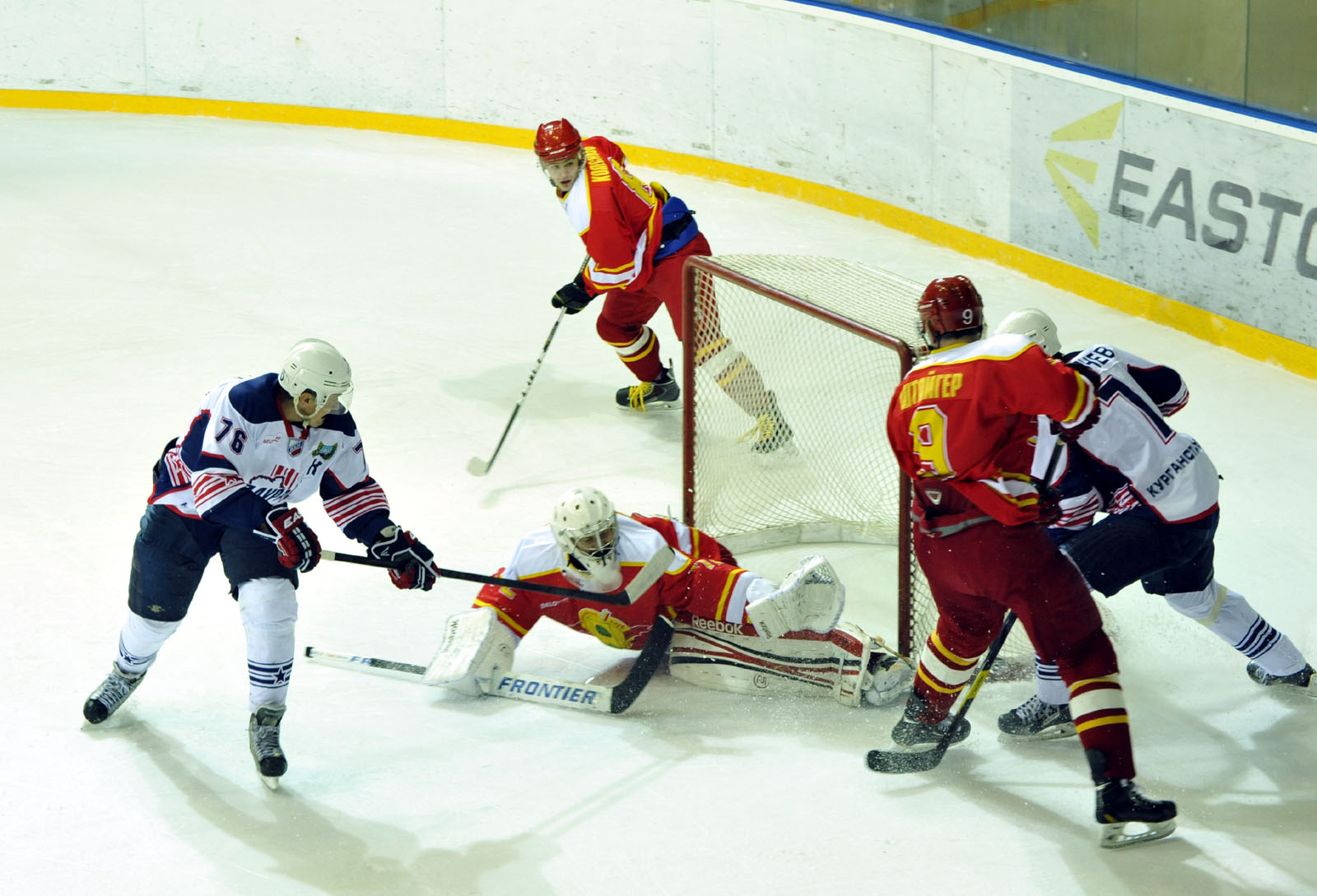 Вхл фото. Вхл. Поездка на хоккей. Аллхоккей. Высшая лига белоруссии хоккей.