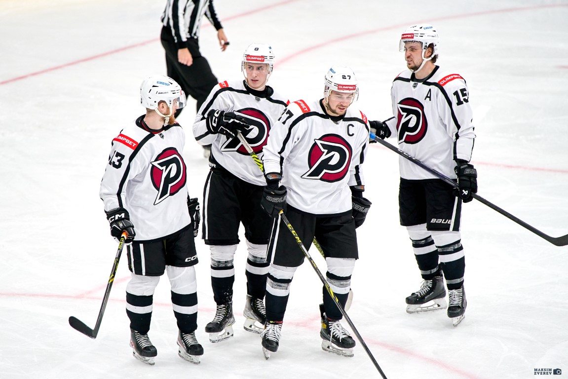 Г норильск красноярский край. Рубин норильск. Рубин норильск. Джерси коламбус блю джекетс. Рубин норильск.