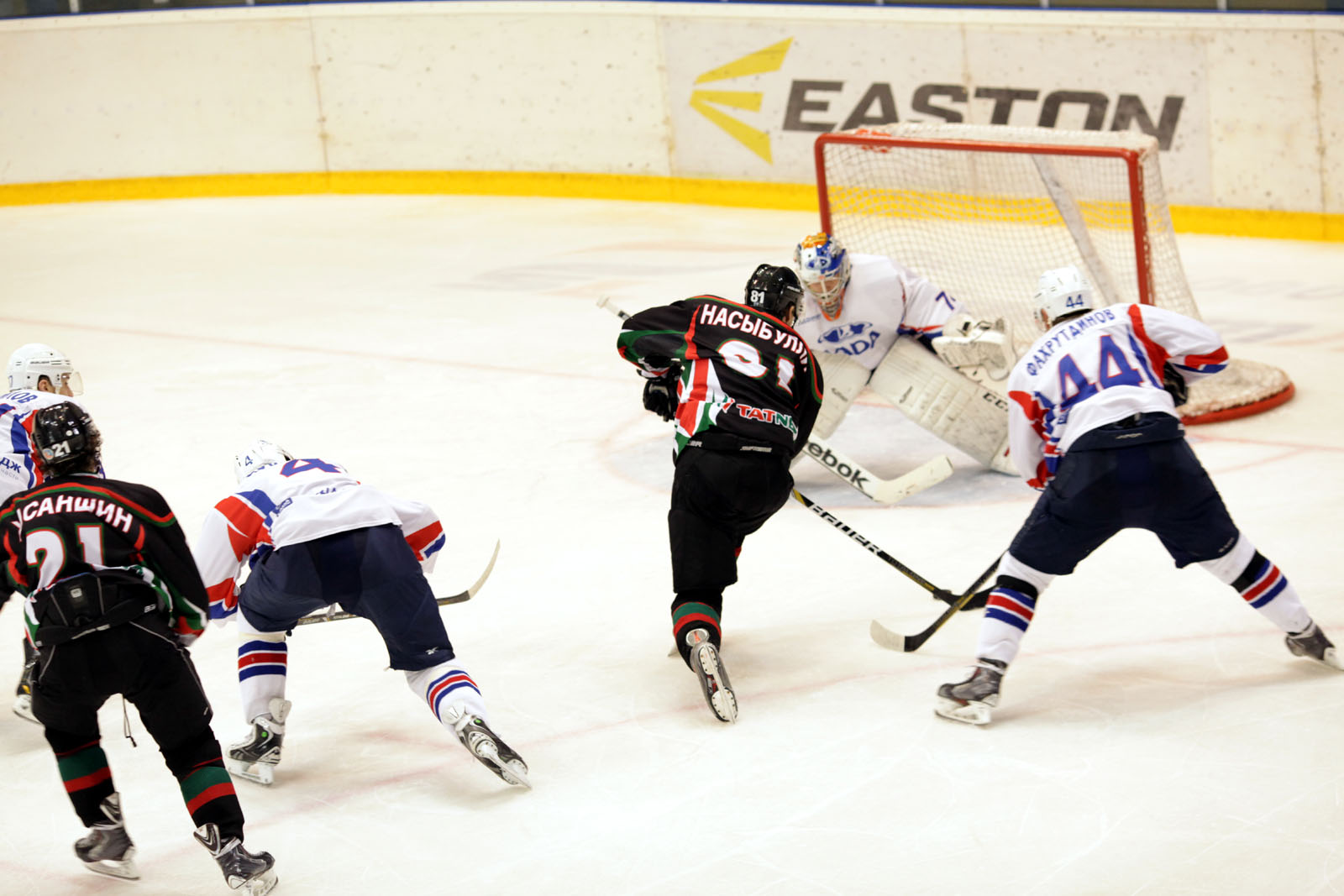 хоккейный перерыв