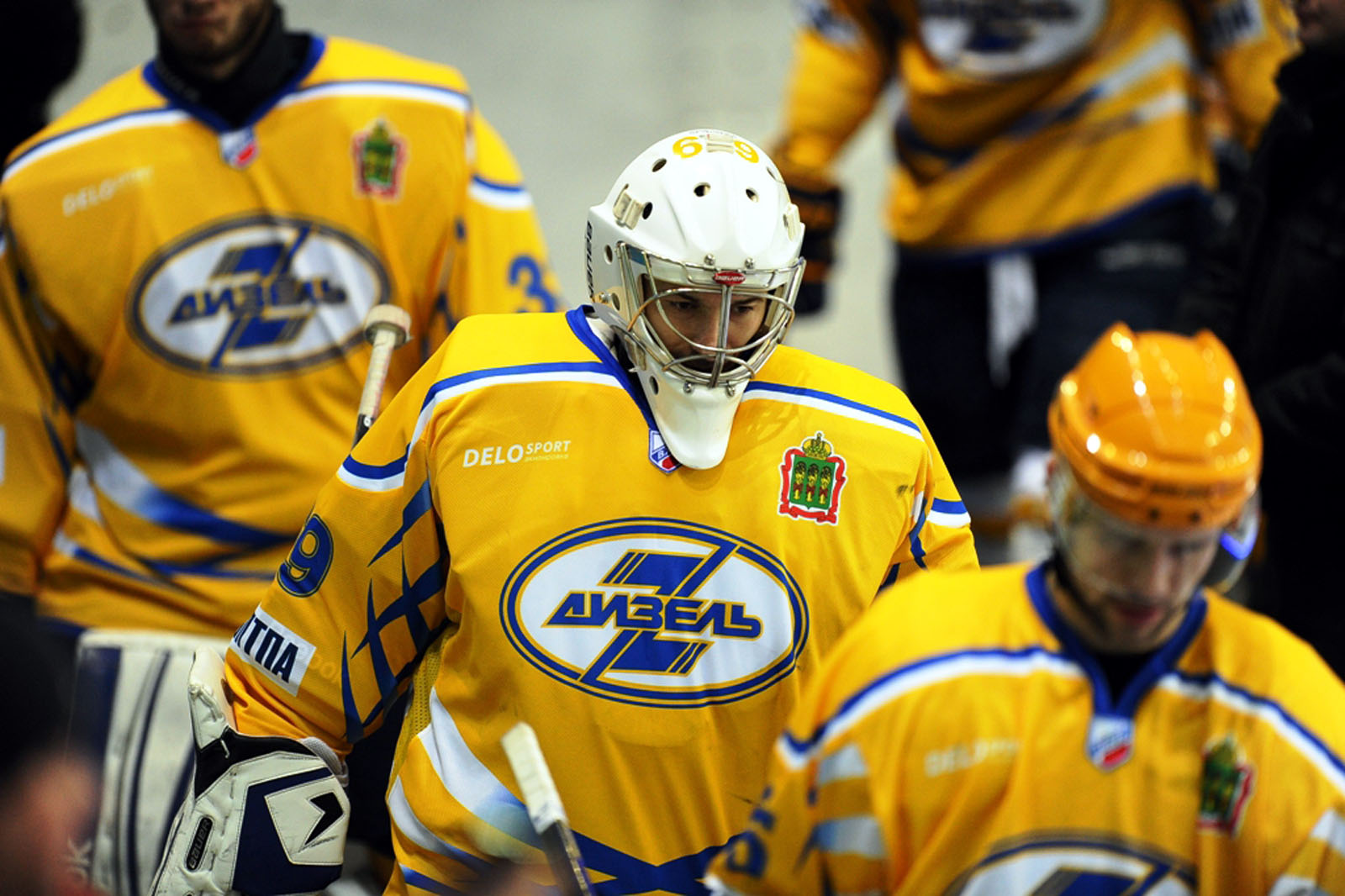 хоккейная команда дизель пенза. пенза хоккейная команда. вхл дизель-тамбов. хк дизель пенза. хк дизель 2010.