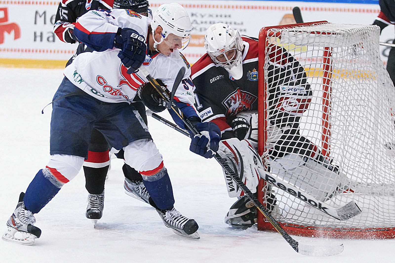 Челябинская арена челмет. Сокол рубин хоккей. Сокол - рубин 07. Константин соколов рубин 2008. Сокол в какой лиги играет.
