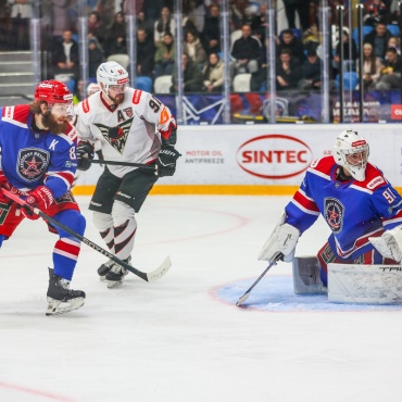 АКМ - Омские Крылья