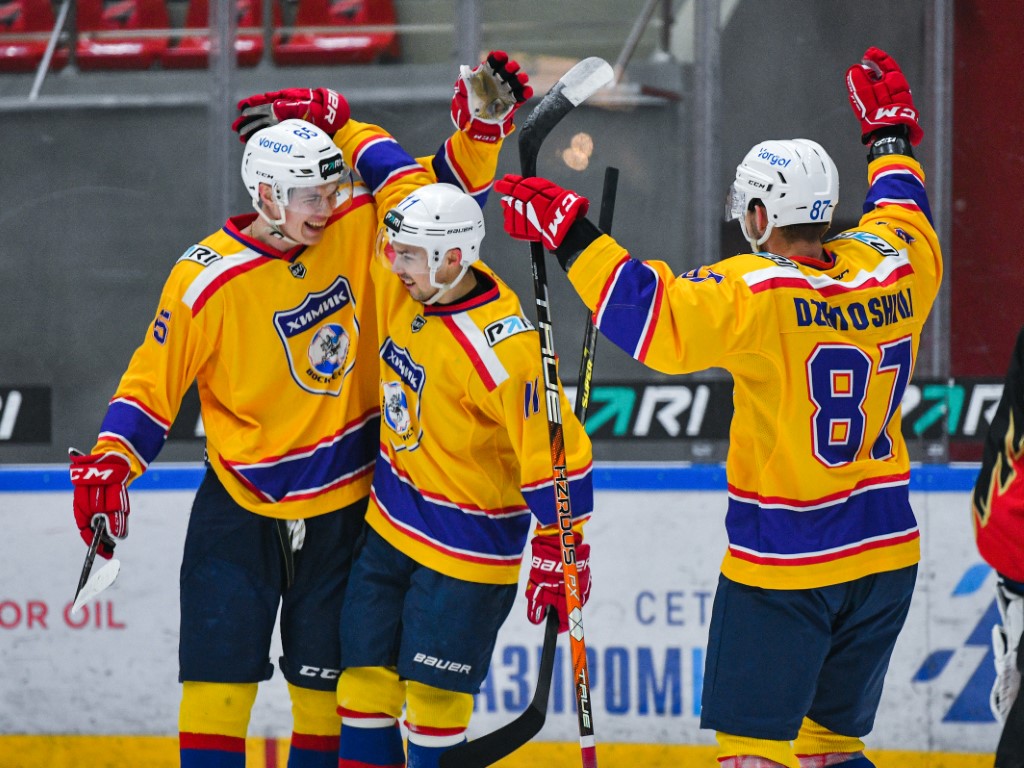 крылья химик. хоккейная академия авангард омск 2023. химик воскресенск 2008 хоккей. крылья химик. хк динамо питер 2011.