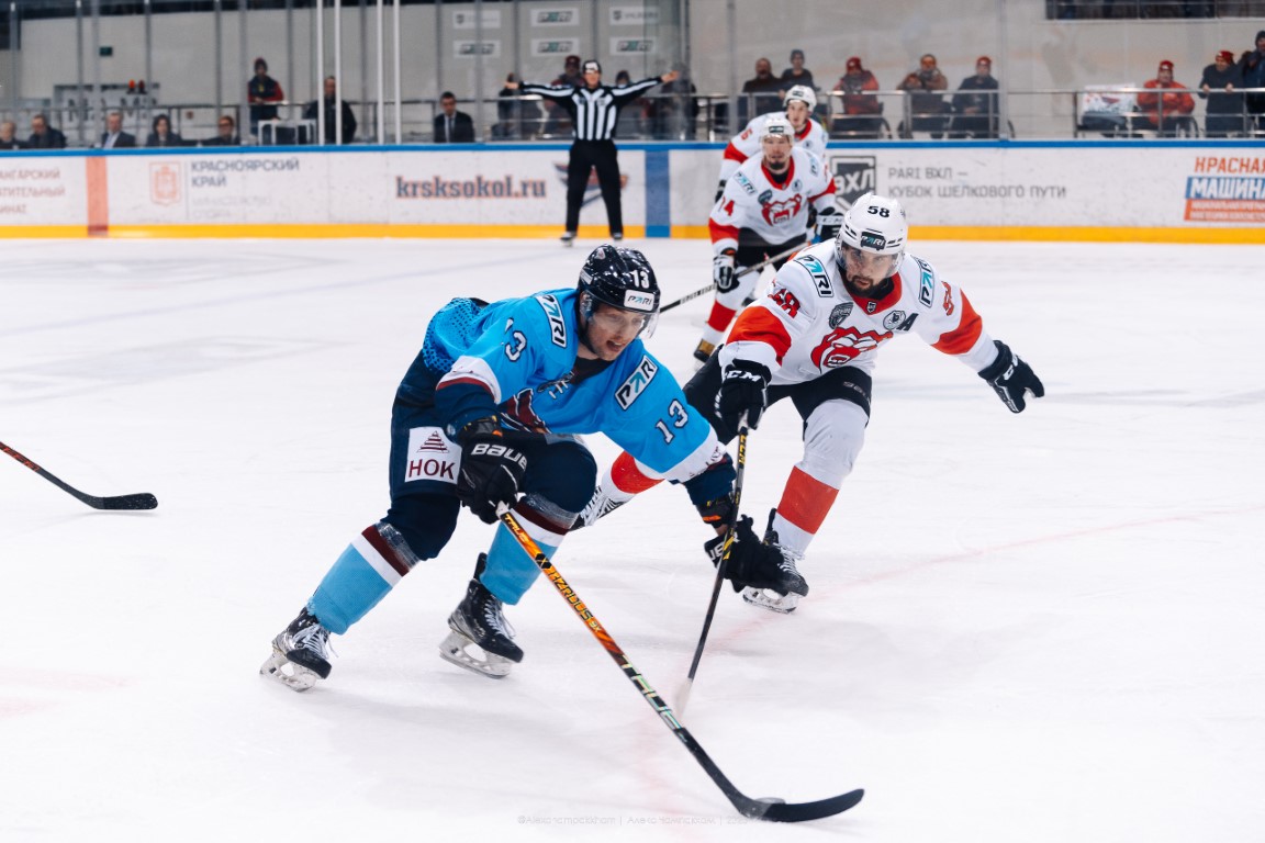 молот красноярск. молот красноярск. молот хоккей. 03. хоккейные клубы.