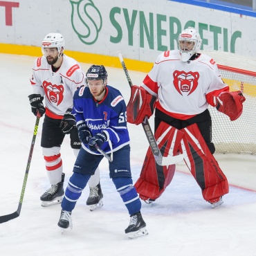 Торпедо-Горький - Молот