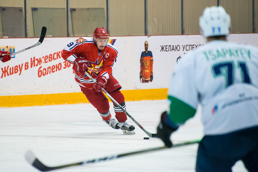 Семен ионов хоккей вхл. Горняк (удмуртия). Горняк 19. Фхсо свердловской области золотая шайба. Горняки спб dep.