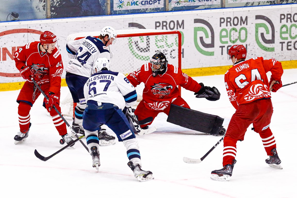 Хк норильск. Хоккей фото. Хк рубин тюмень. Хк рубин тюмень. Защитник сибири.