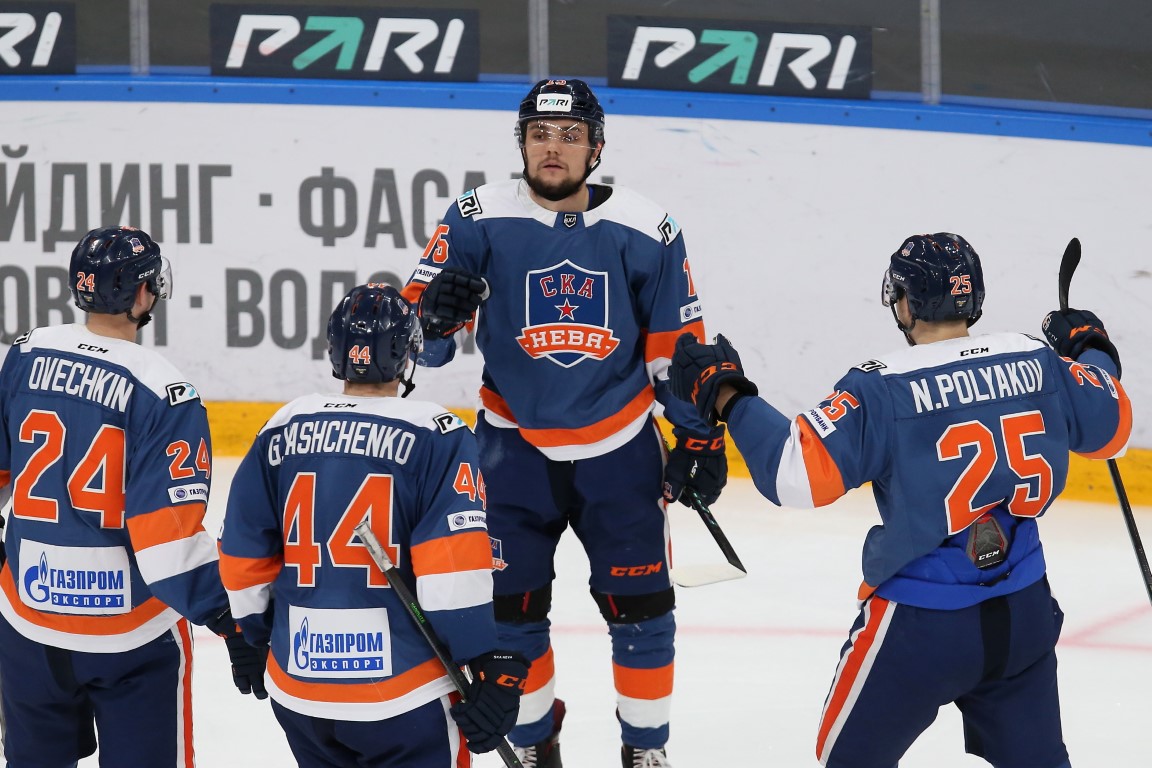 В регулярном чемпионате ВХЛ 2015/2016 наступил экватор / Звезда-ВДВ снялась с ту