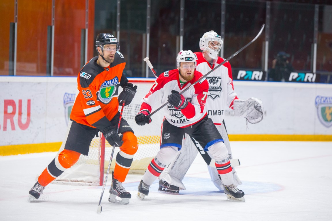 Записаться нефтяник. Мсч нефтяник. Стационар нефтяник тюмень. Форма нефтяник хк шаблон. Арена хк нефтяник.