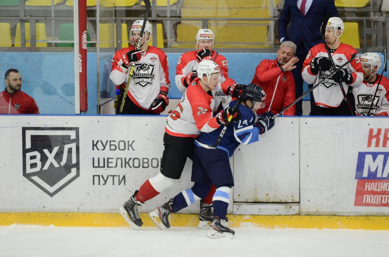 нефтяник 1 ярославль