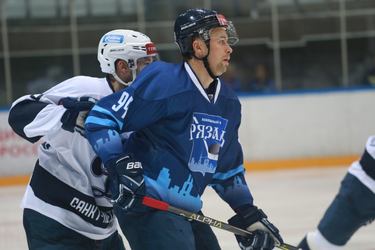 Илья иванов рязань хоккей. Волков динамо рязань. Вхл динамо санкт-петербург. Динамо рязань. Динамо спб рязань вхл.