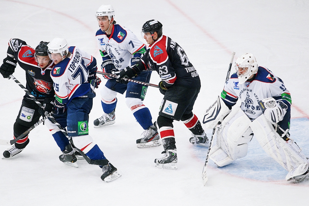 Альметкин хоккеист ак барс. Рубин хоккейный клуб таблица. Всеволод альметкин хоккеист. Рубин тюмень 2011 форма. Рубин хоккейный клуб таблица.