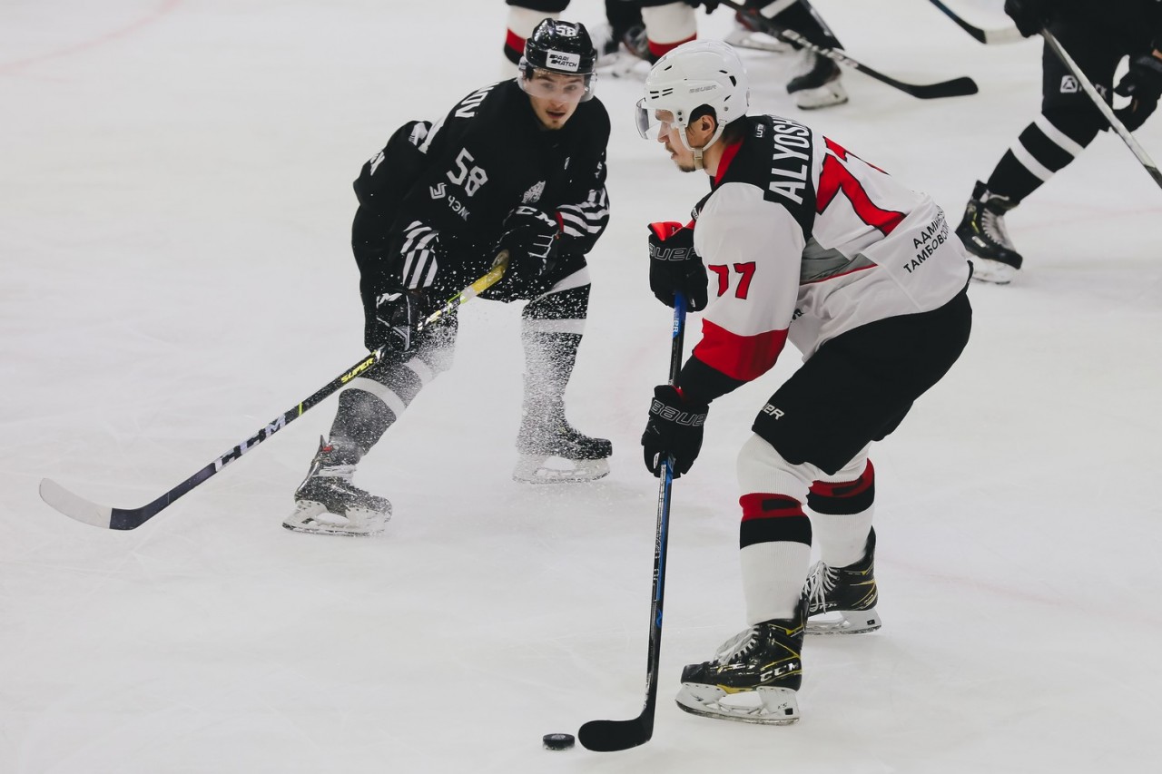 Челмет хоккейный клуб. Хк Челмет логотип. Челмет хоккейный клуб фото.