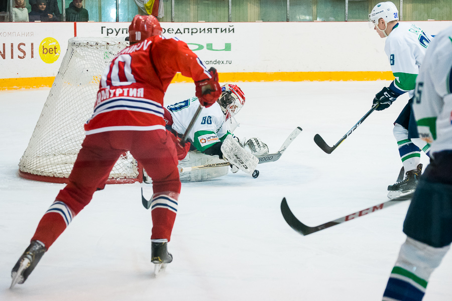 Хоккейная федерация свердловской области золотая шайба. Горняк 19. Горняк 19. Горняк 19. Горняк 19.