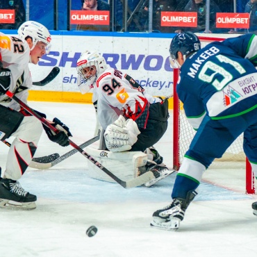 Югра - Омские Крылья