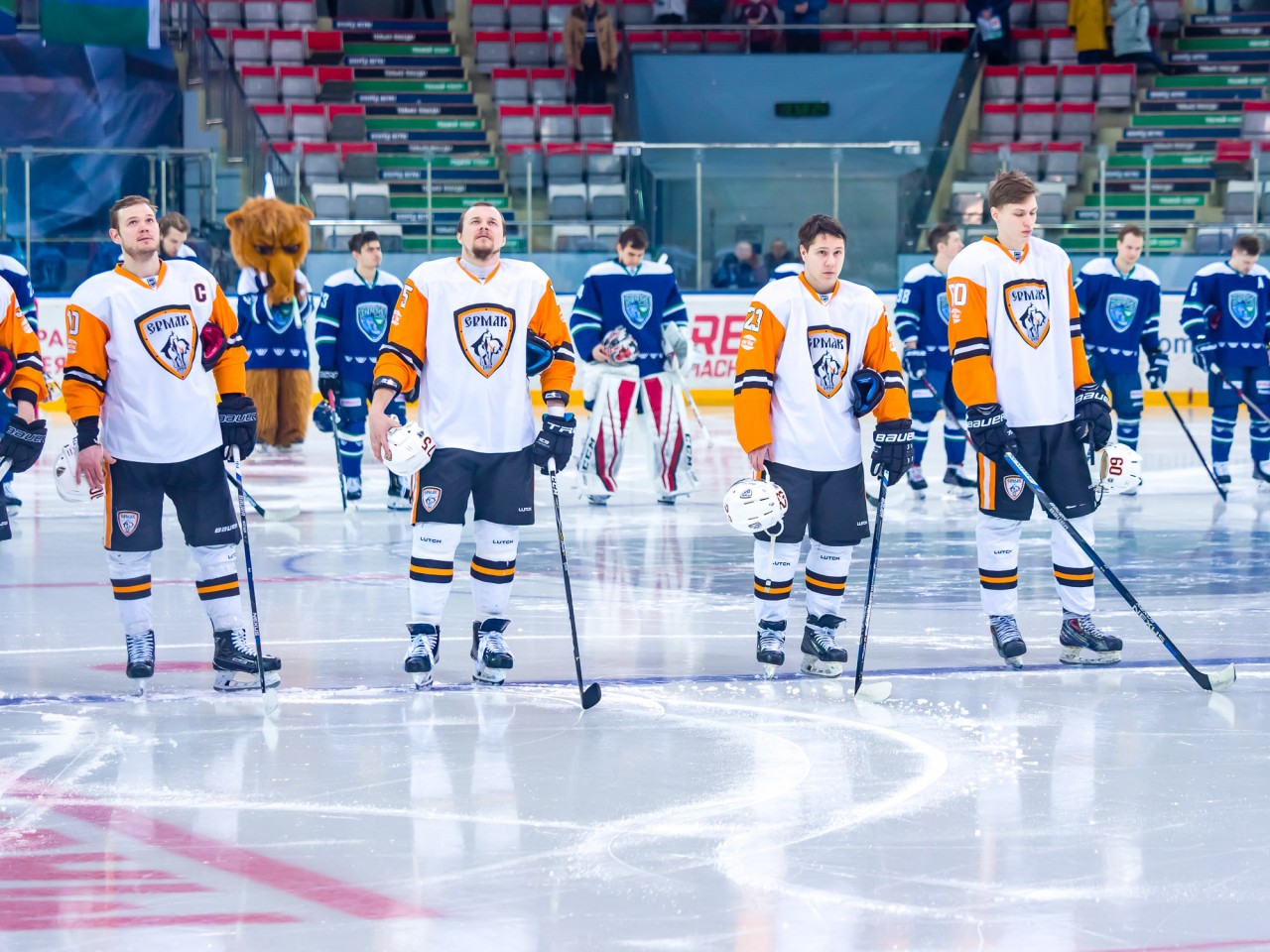 Буран-2 хоккей бахарев. Торпедо горький фото. Александр борисенков хоккей. Югра 2019. Югра 2019.