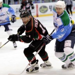 Нефтяник - Торос