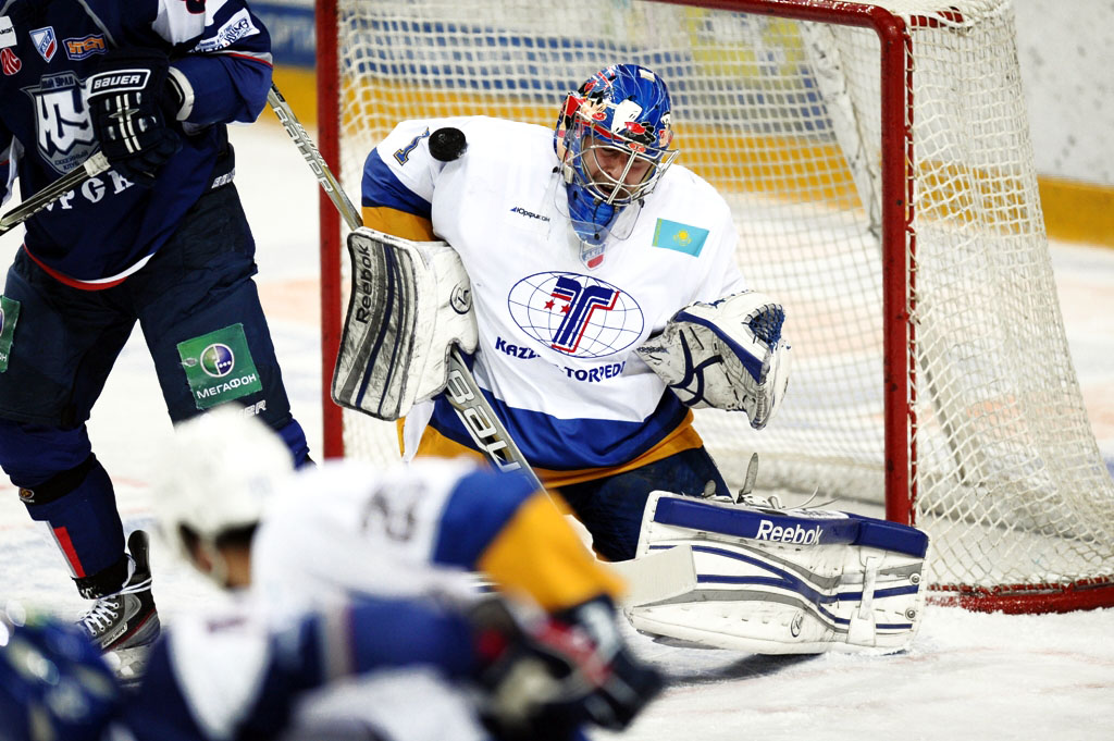 Хоккей спорт кз. Зильберберг Казцинк.