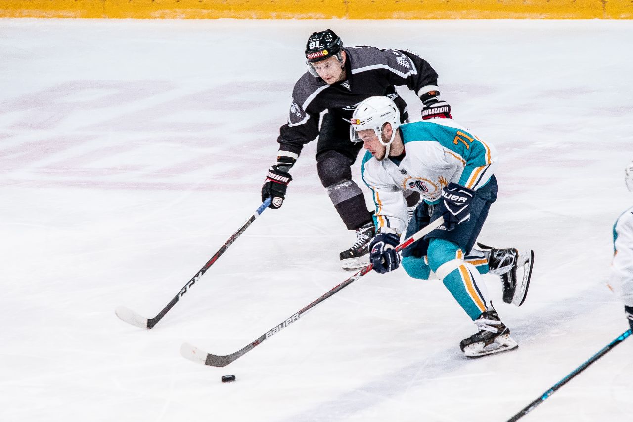 Хоккей спорт кз