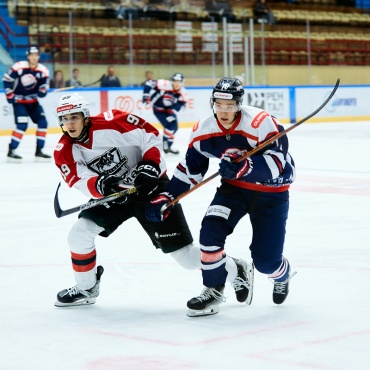 Кристалл - Нефтяник