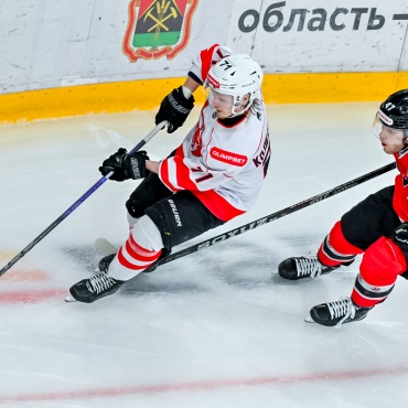 Металлург - Молот