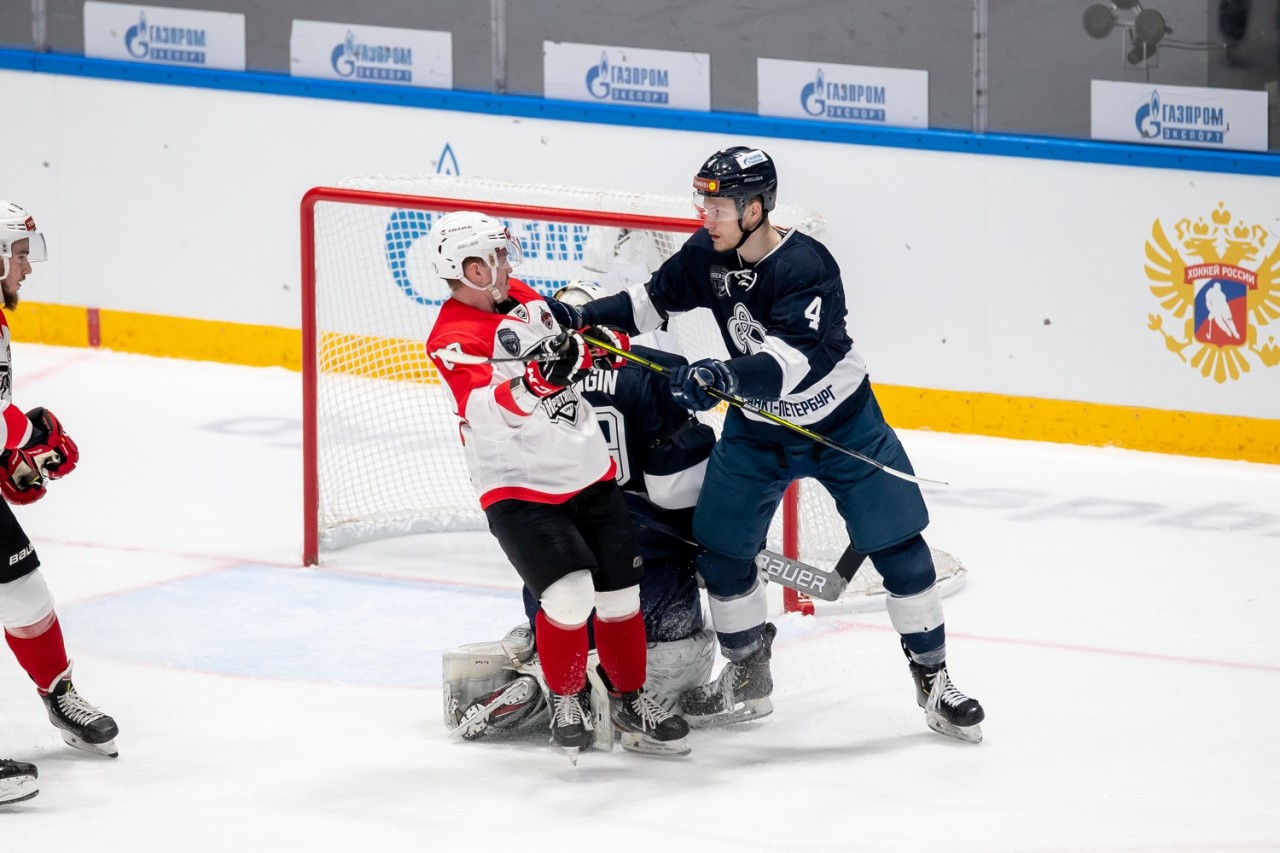 нефтяник динамо спб