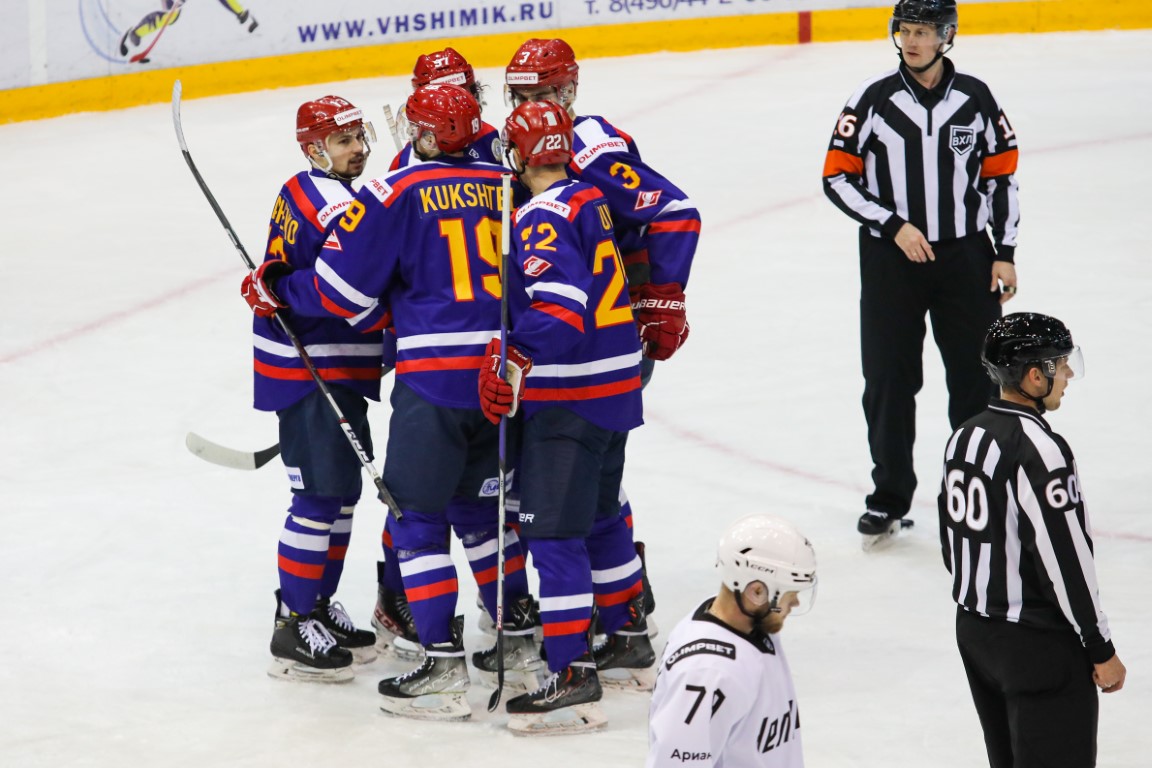 Дворец спорта химик. Хк Невский район. Невский район хоккейная команда Гульчук. Команда Невский район хоккейная. Хоккеист Невский район.