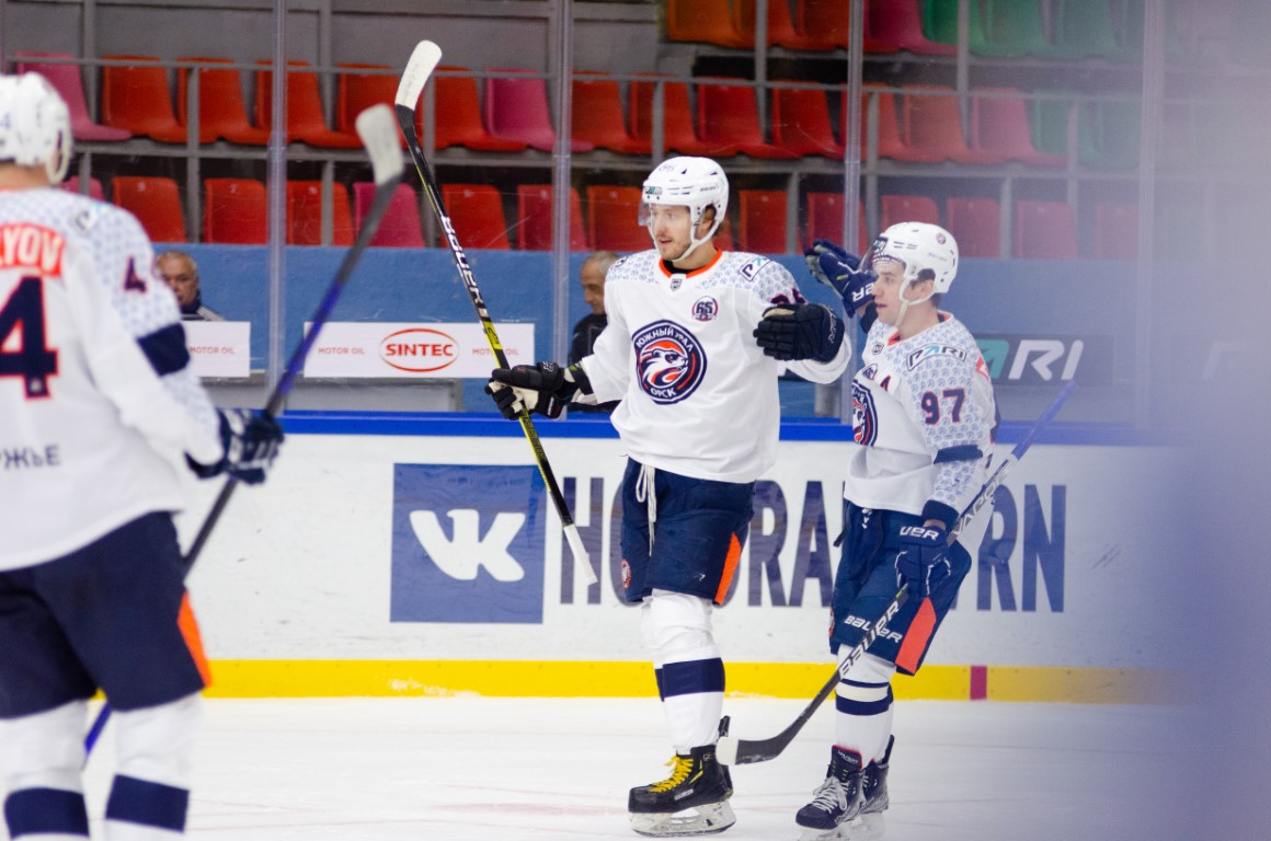 арсений бринкман югра хоккей. южный урал команда орск. южный урал орск 4 сектор барс. южный урал хоккеисты 2022. южный урал орск 4 сектор барс 2022.