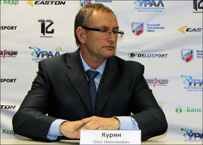 Тренер кедр. Тренер кедр. Вернин шорже. Фск олимп кострома. Тренер в зале.