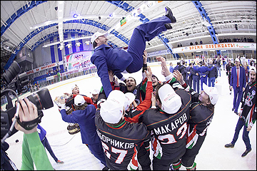 "Нефтяник" - чемпион "Нефтяник" - чемпион