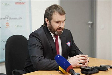 Дмитрий Максимов