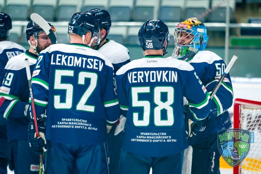 Учебный класс роснефть. Школьная форма. Центр югра классик ханты-мансийск. Ученики в школе. Класс югра.