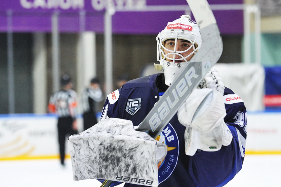 1_goalkeeper_900.jpg