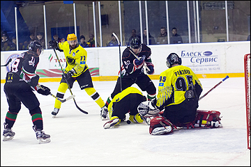 30 марта 2016. Нефтяник - Сарыарка 30 марта 2016. Нефтяник - Сарыарка