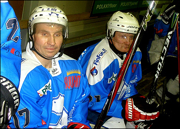 Игорь Туляков (слева)