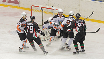 21 марта 2016. Нефтяник - Ермак