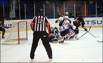 2 февраля 2016. "Нефтяник" - "Кристалл"