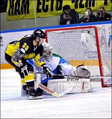 Сарыарка против Тороса