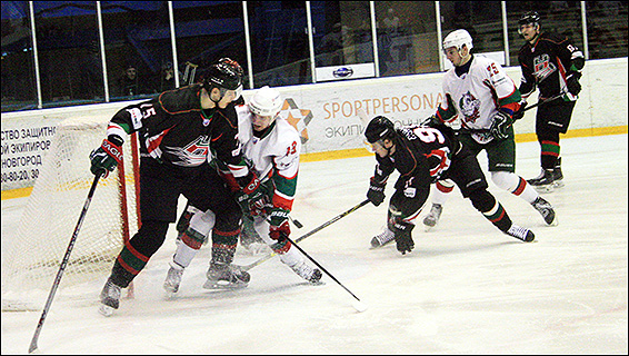 9 февраля 2016. "Нефтяник" - "Барс"