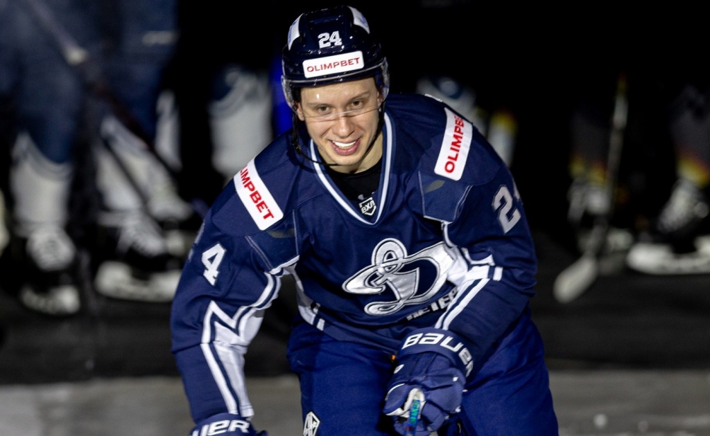 -8wBpugY7zE.jpg -8wBpugY7zE.jpg