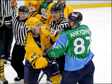 9 ноября 2014 года. Нефтекамск. Регулярный чемпионат ВХЛ. Торос - Дизель - 1:0